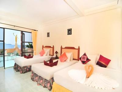 Baan Hill Phuket - 2
