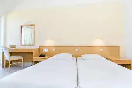 Riviera - 4