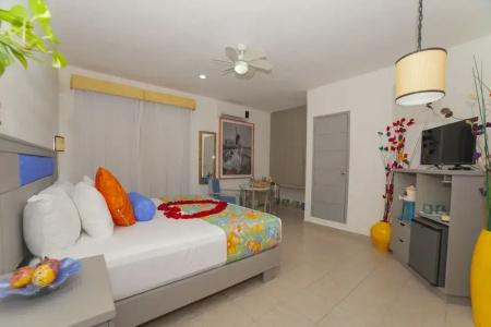 Mestizo Gallery - 44