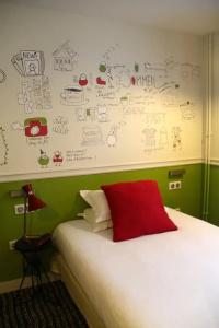 Hôtel des 3 Poussins - 104