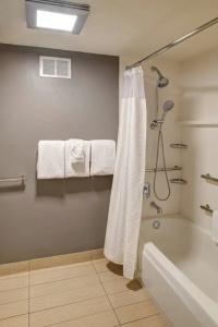 Courtyard by Marriott Northeast/Fort Jackson Area - 48