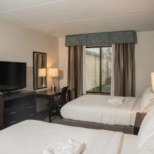 Holiday Inn Express & Suites-Summit Township, an IHG - 21