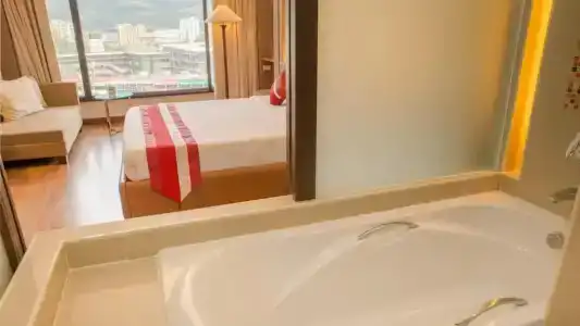 Chiangmai Grandview & Convention Center - Sha Extra Plus - 210