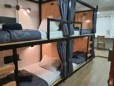 Station8 Hostel - 8