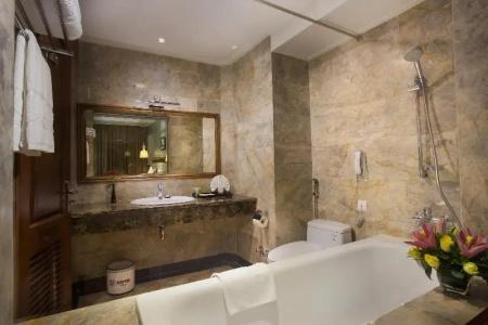Hanoi Pearl - 51