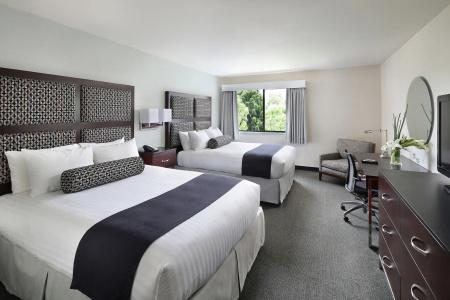 Maple Tree Inn - 4