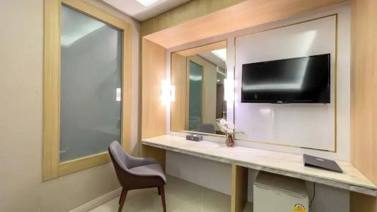 The Elegant Bangkok - 74