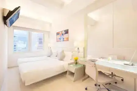 Empire - Wan Chai - 77