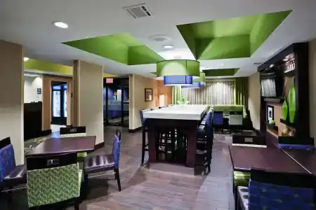 Hampton Inn - 14