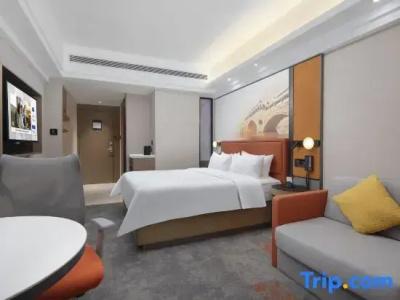 Hampton by Hilton Waishuangnan - 68