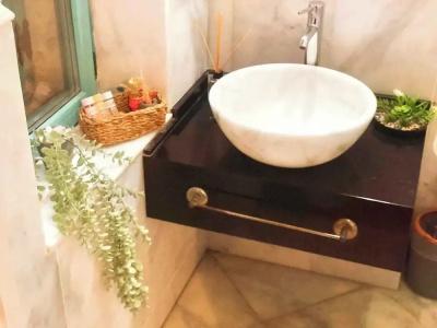 Beyaz Kapi Boutique - 7