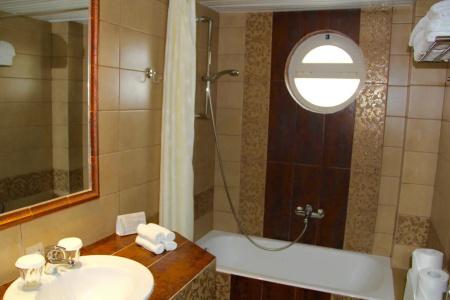 Peridis Family Resort - 9