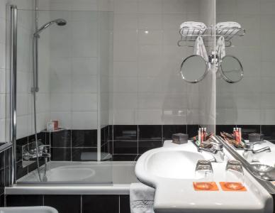 Room Mate Larios - 8