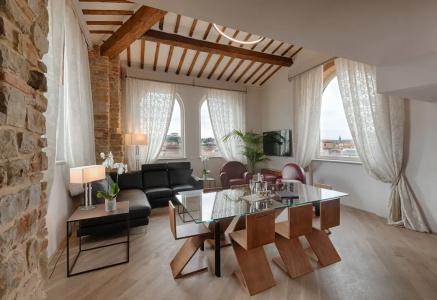 Donati Luxury Tower Suites - 122