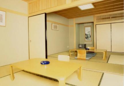 Tomoyama Kanko - 2
