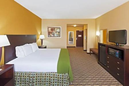 Holiday Inn Express & Suites West - 28