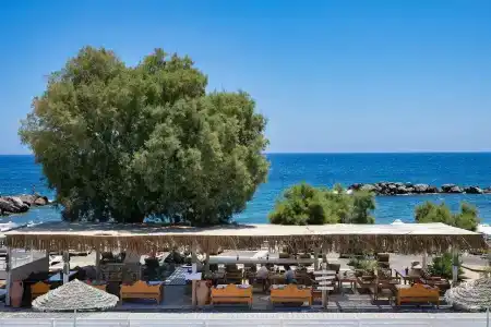 Nissia Beach & Suites - 16