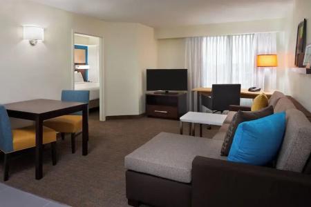 Residence Inn by Marriott Airport - 36