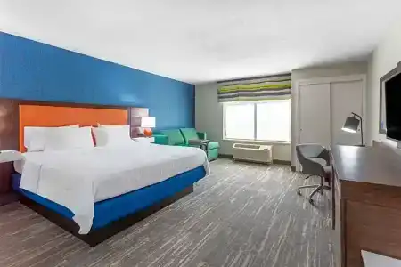 Hampton Inn - 47