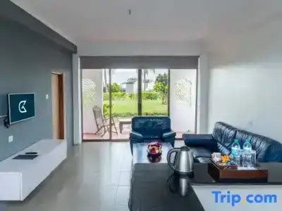 Golden Tulip - 103