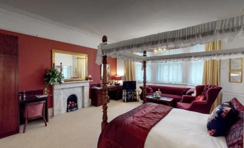 The Claremont - 13