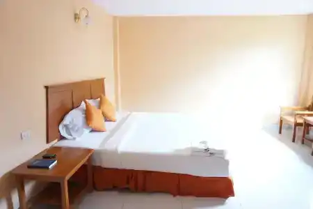 Sri Chumphon - 27