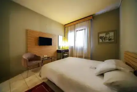 Astoria - 2