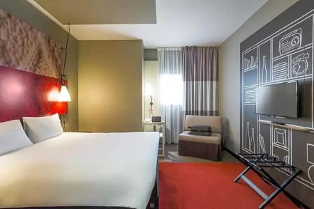 ibis Bordeaux Centre - Gare Saint-Jean - 61