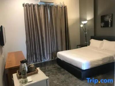 Nornlamphun Boutique - 22