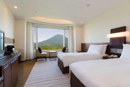 Hilton Niseko Village - 3