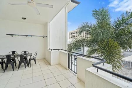 Cairns City - 115