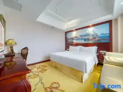 Vienna International Shanghai International Tourism and Resorts Zone - 52