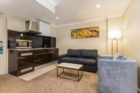 Diana - 31
