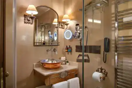 Kamares Boutique & Spa - 8
