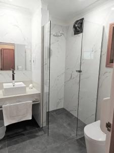 St Georges Motor Inn - 61