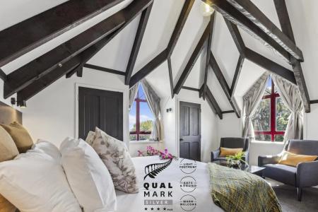 Knights Inn - 2