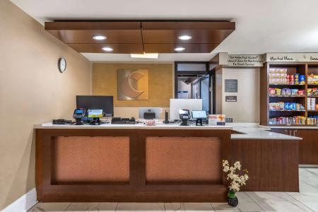 Comfort Inn Charlotte Airport Uptown - 10