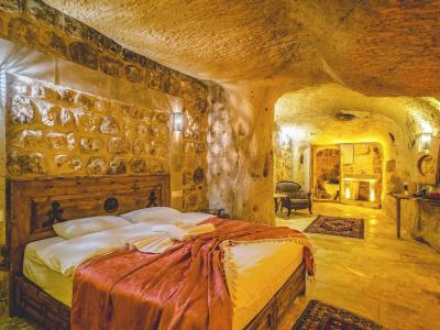 Atilla's Cave - 519