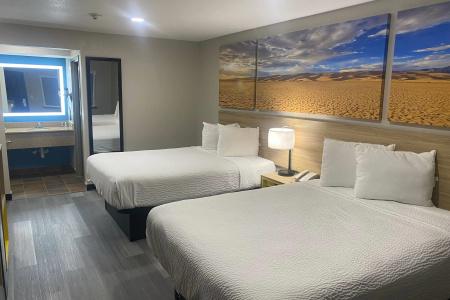 Desert Inn - 5