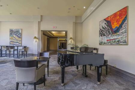 DoubleTree by Hilton North - 25