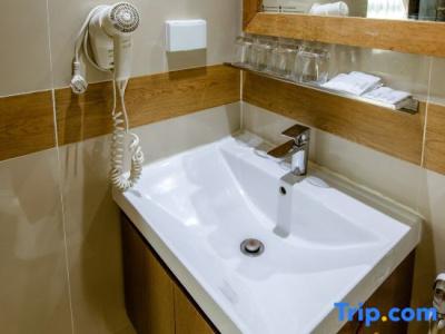 Brown House - Sha Extra Plus - 112