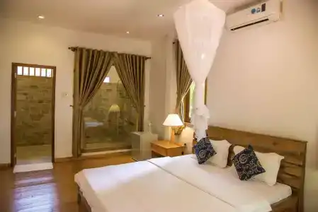 Coco Palm Beach Resort & Spa - 2
