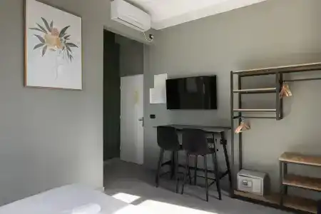 Residence Suites - 96