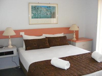 Beachside Motor Inn - 5