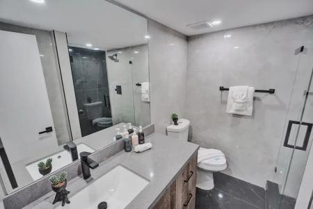 The Alexander All Suites - 600