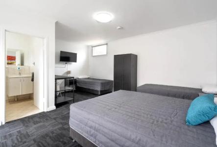 City West - 15