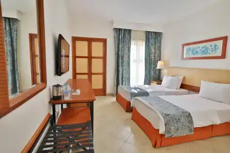 Marina Plaza Tala Bay - 1