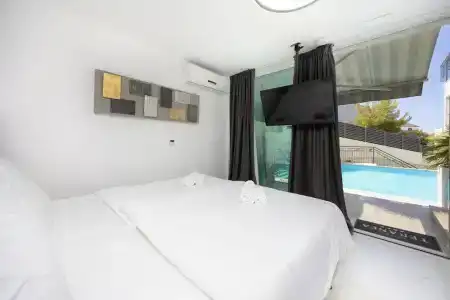 - Aparthotel Teranea - 95