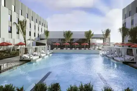 Avani Muscat - 8