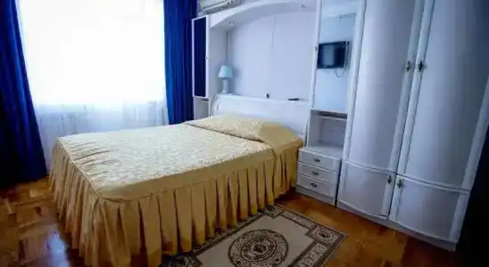 Весна Хоста - 2